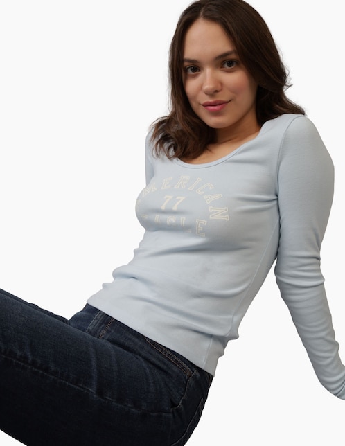 Playera manga larga American Eagle cuello redondo para mujer