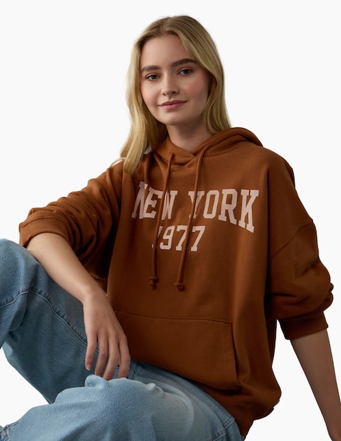 Sudadera con capucha y bolsa para mujer 1