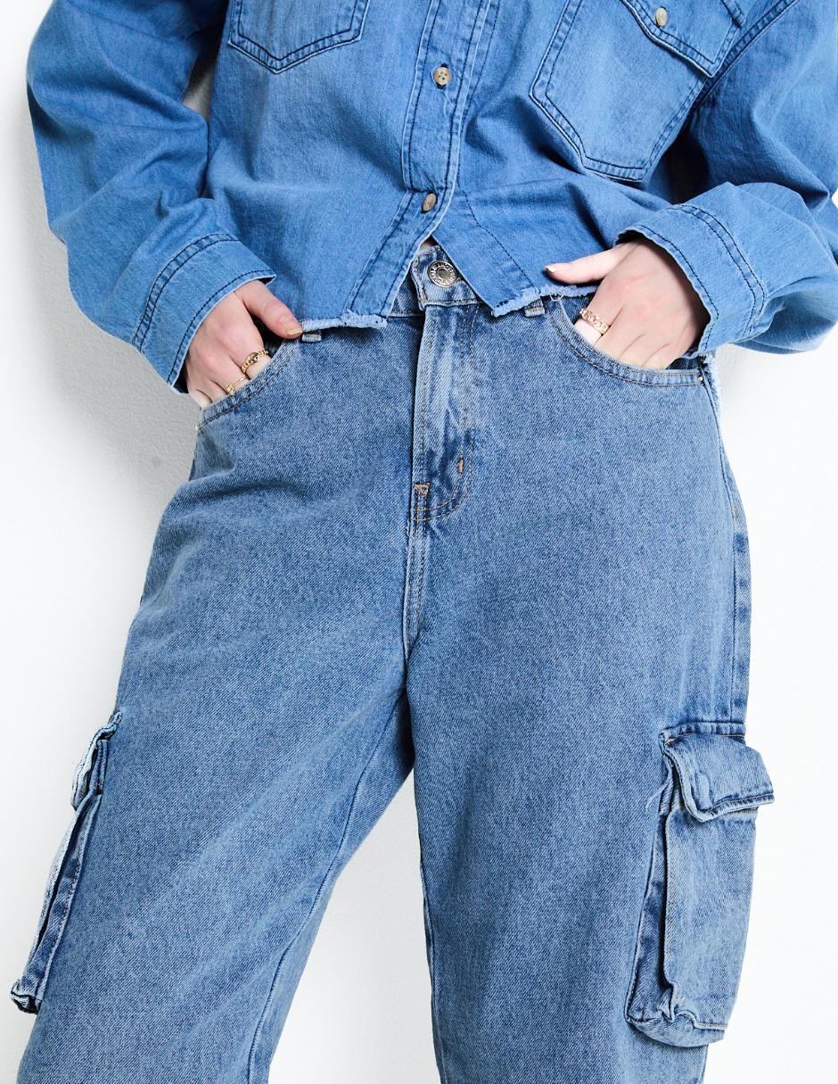 Jeans cargo campana para mujer 4