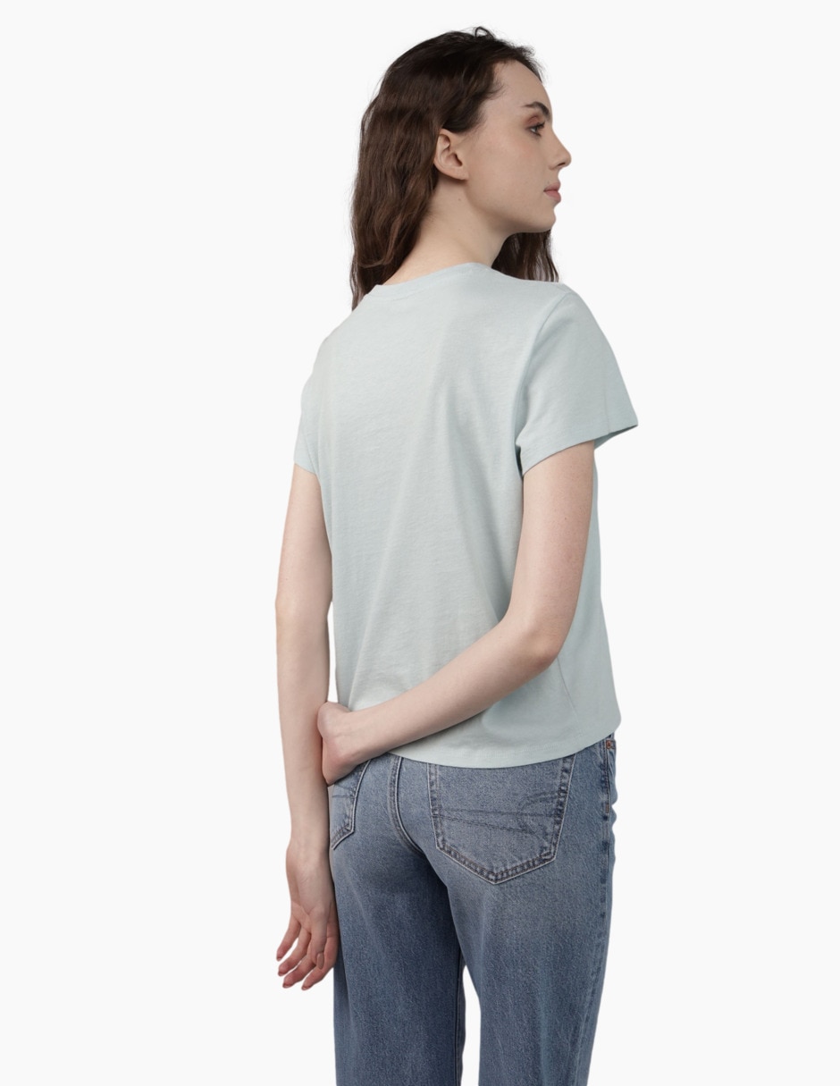 Playera manga corta Intl Margot Graphic Tee cuello redondo para mujer 4