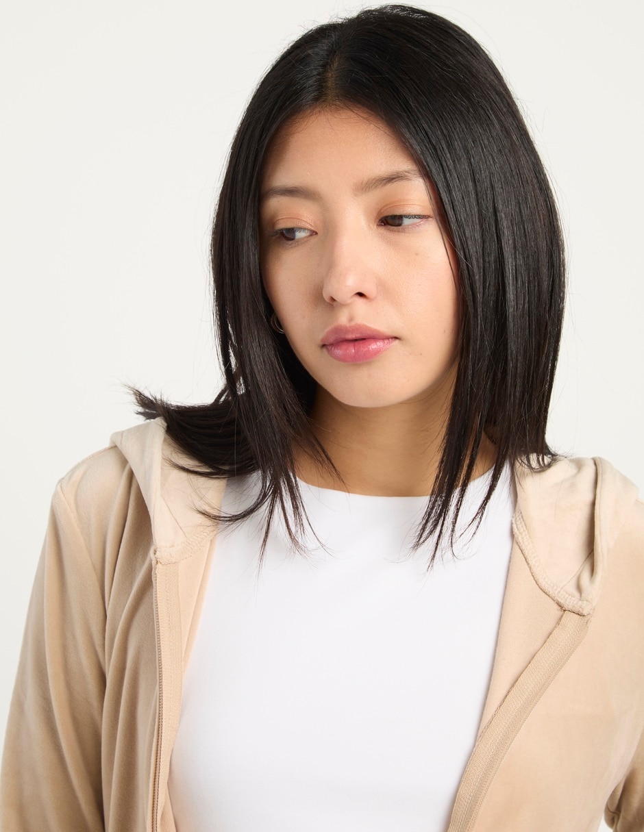Sudadera con capucha y bolsa para mujer 4