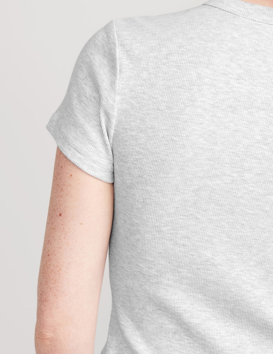 Playera manga corta cuello redondo para mujer 4