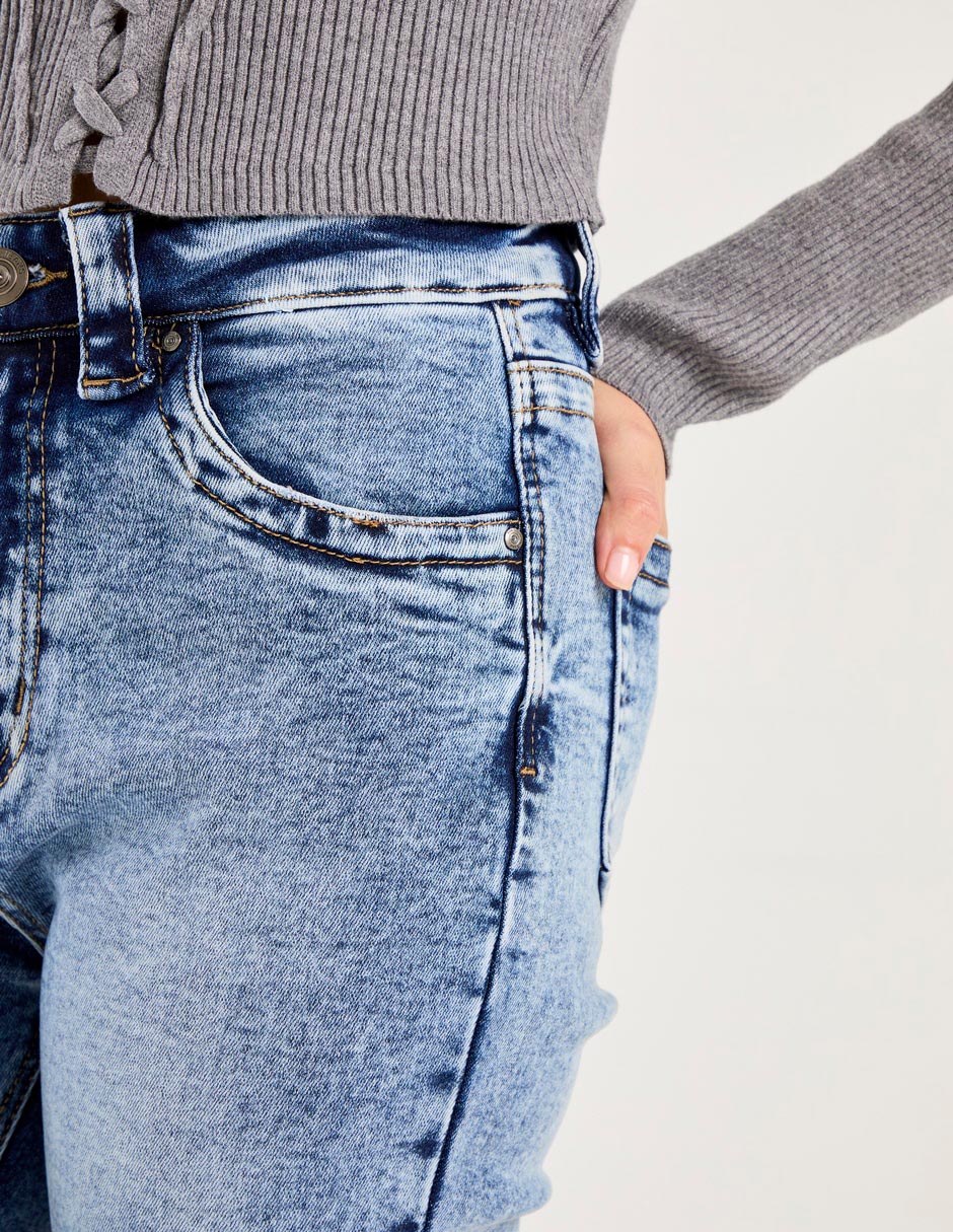 Jeans slim para mujer 4
