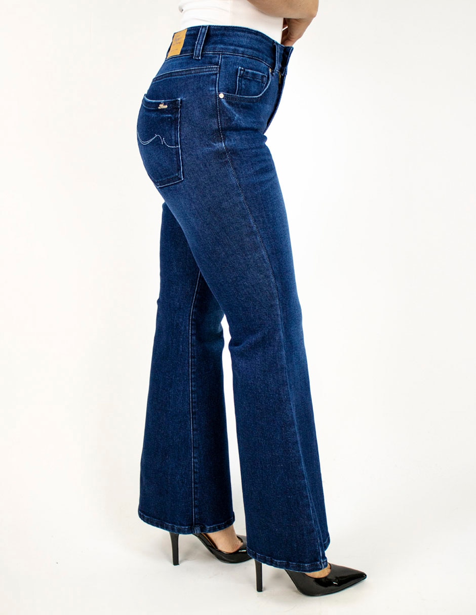 Jeans flare para mujer 4