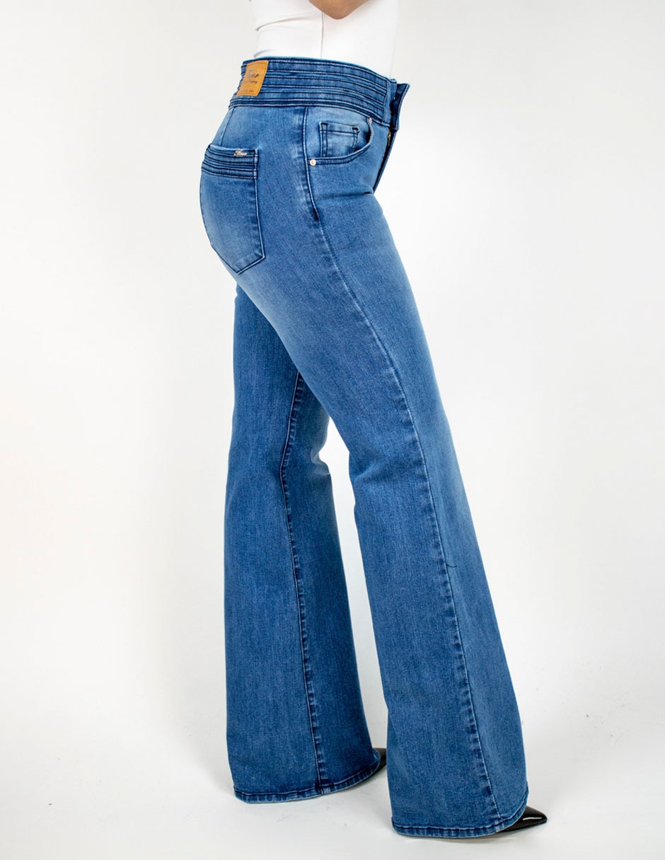 Jeans flare para mujer 4