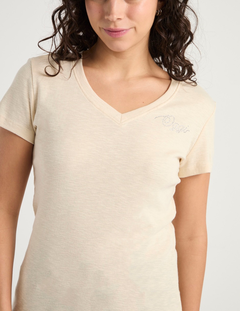 Playera manga corta cuello V para mujer 4